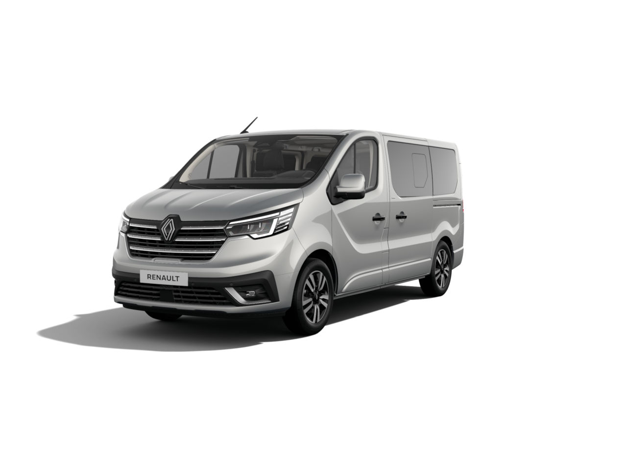 Silberner Renault Transporter im Frontansicht auf weißem Hintergrund, ideal für Transport und Dienstreisen.