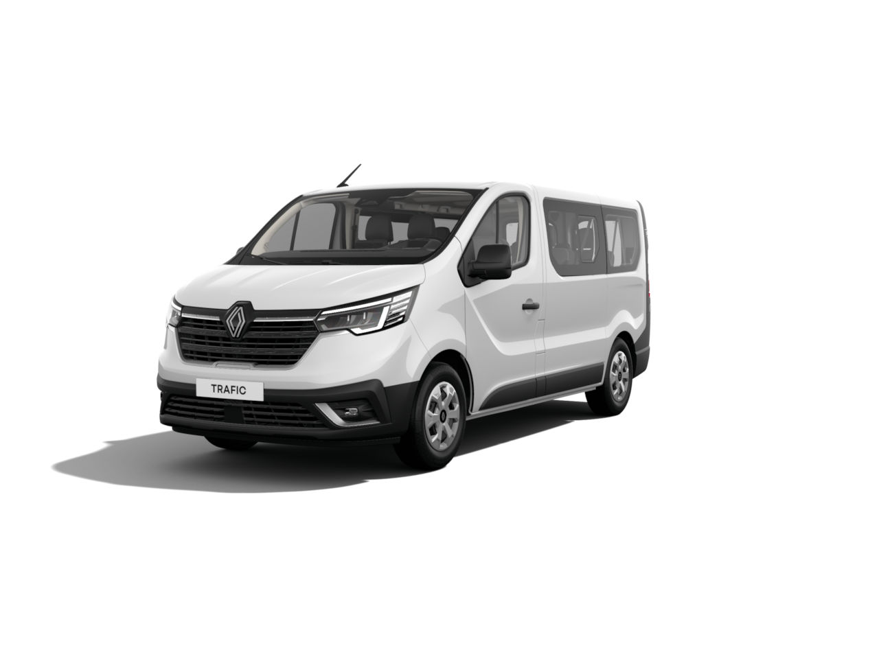 Weißer Renault Trafic Van von vorne mit offener Sicht auf die Fenster und Türen.